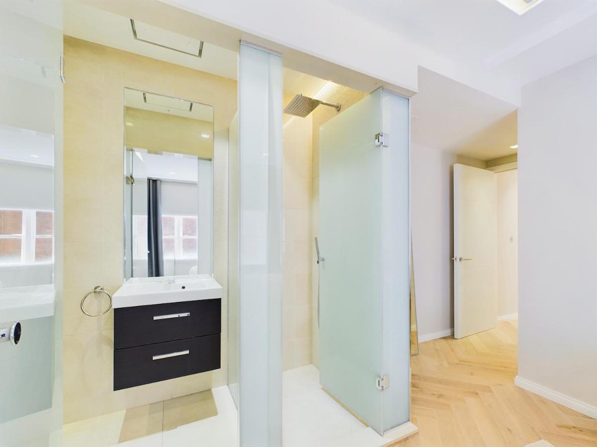 Luxurious 2 Bed Flat In Covent Garden Appartamento